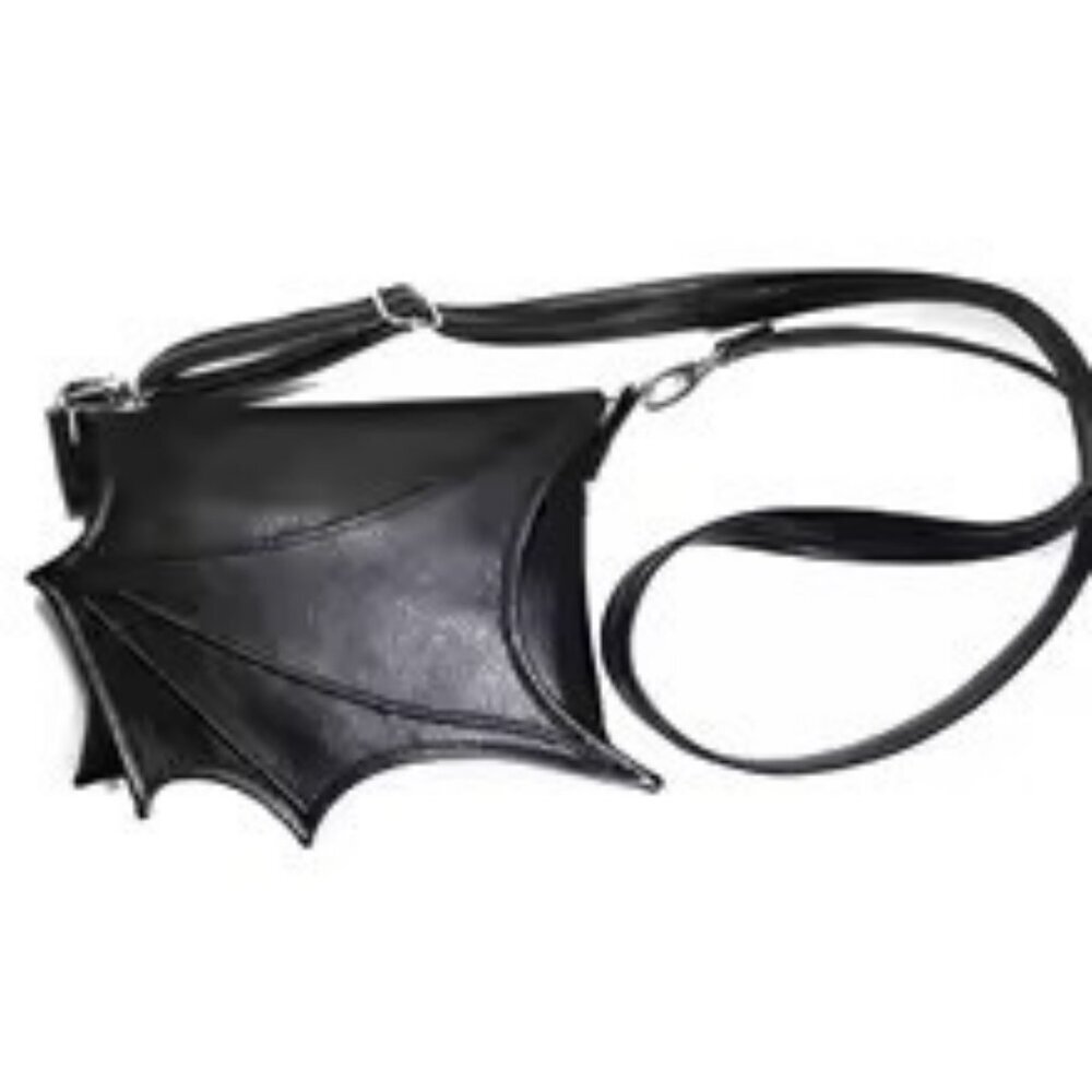 Batwing Crossbody NWT​​